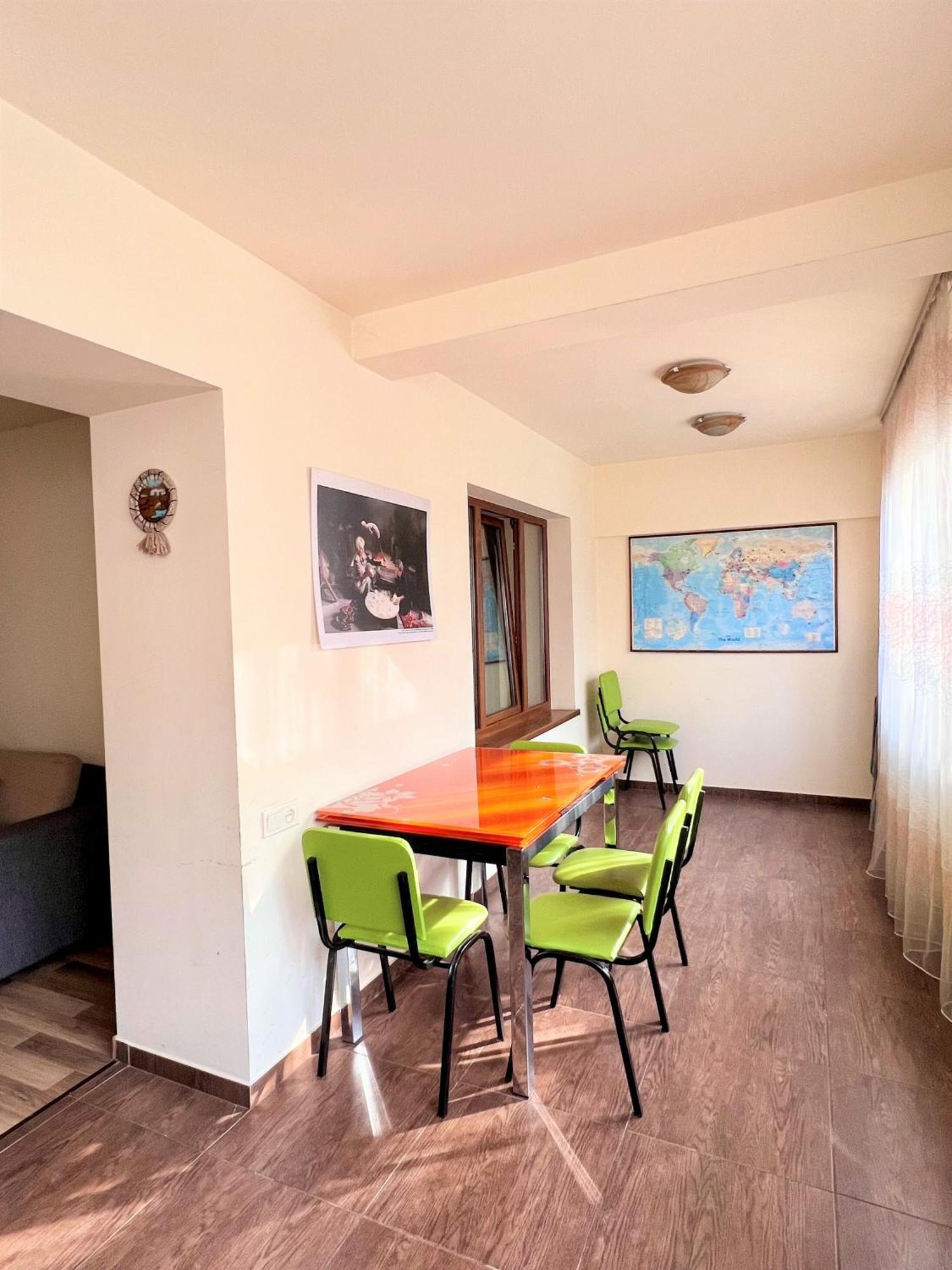 Vernisaj Apt At Republic Square & Ruben Tours Erywań Zewnętrze zdjęcie